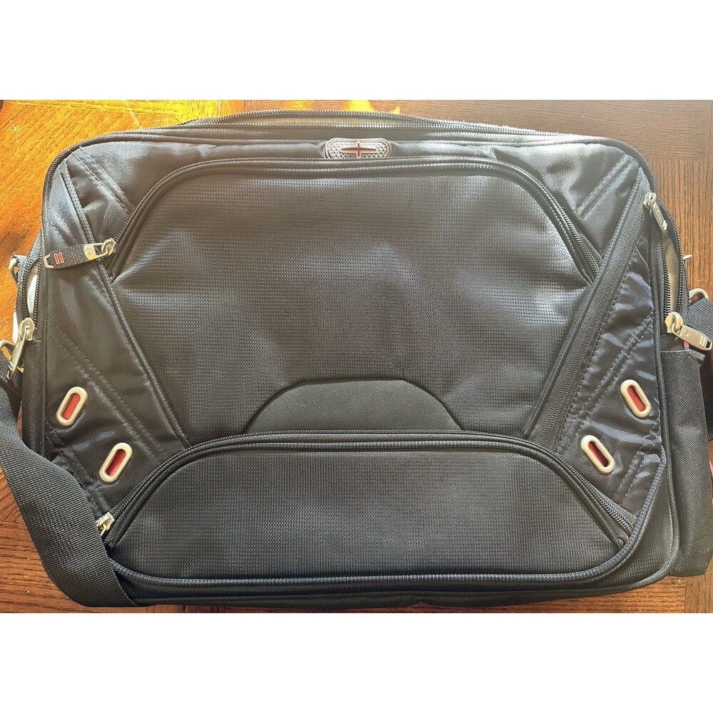 Elleven Leeds Shoulder Bag Checkpoint Laptop Sleeve pockets TSA 17" Attache